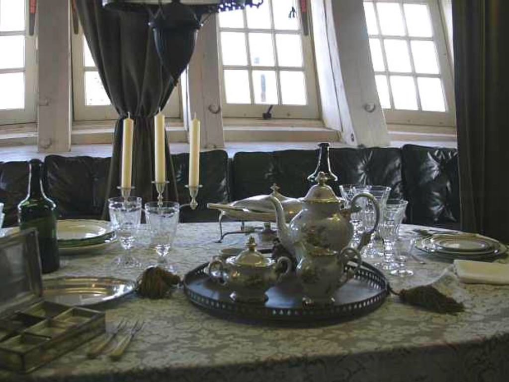 HMS Surprise - Captains Cabin